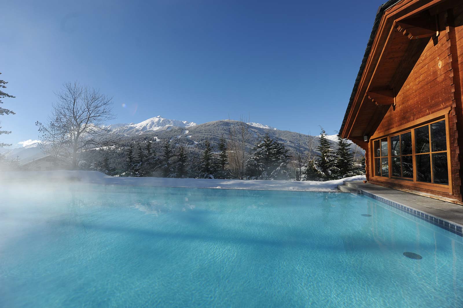 Bagni Vecchi con famosa piscina panoramica all’aperto