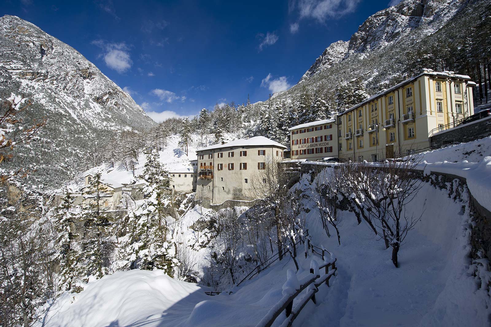 Hotel Alpi & Golf vicino alle Terme di Bormio, Bagni Nuovi e Bagni Vecchi, Vacanza in Valtellina