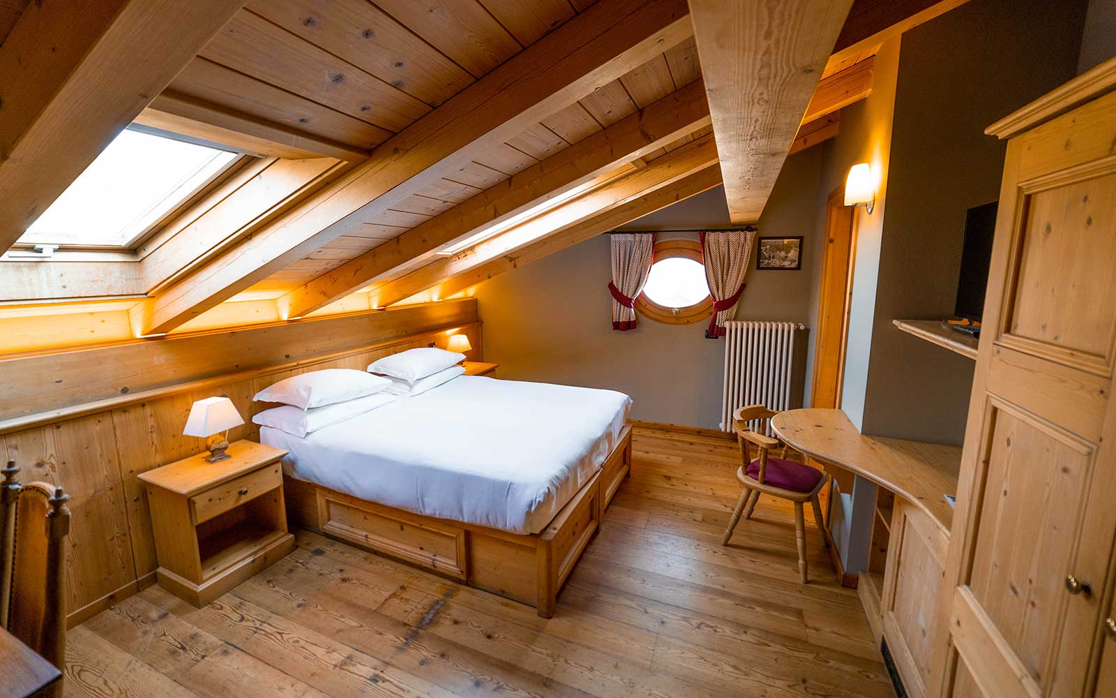 Dettaglio romantic-attic1 Alpi & Golf in stile Alpino